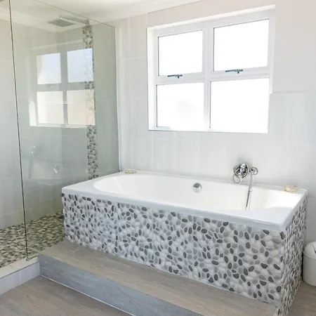 House 12 Beach Club Hermanus Buitenkant foto