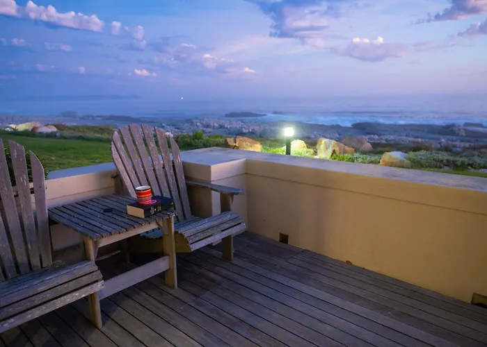 House 12 Beach Club