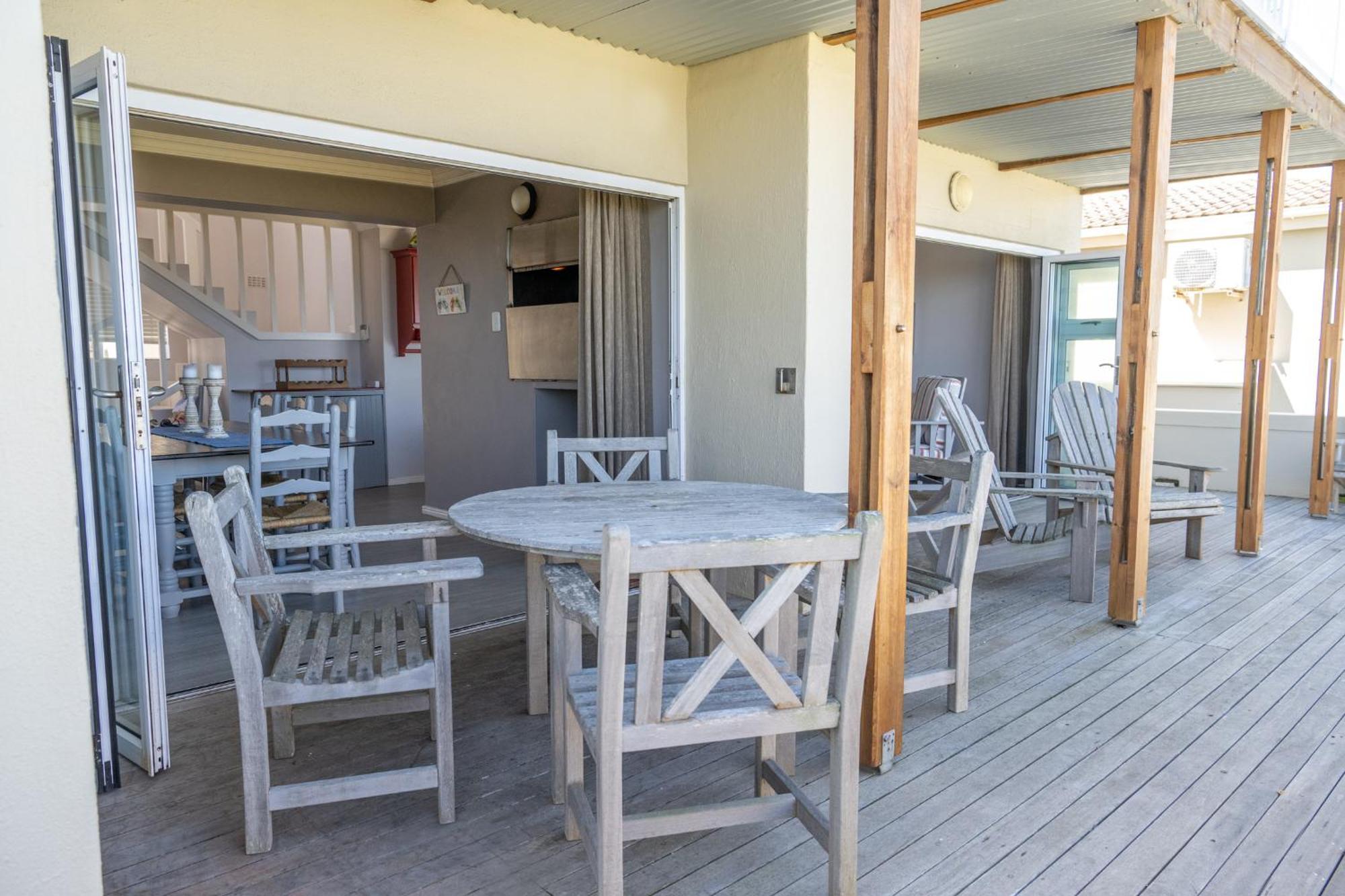 House 12 Club Holiday home